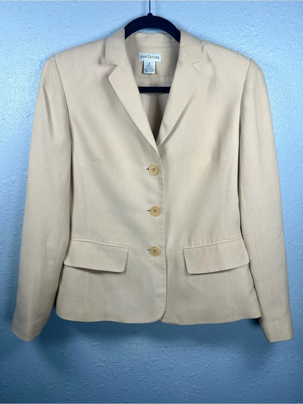Ann Taylor 100% Silk Fitted Blazer Jacket Tan Beige Size 2